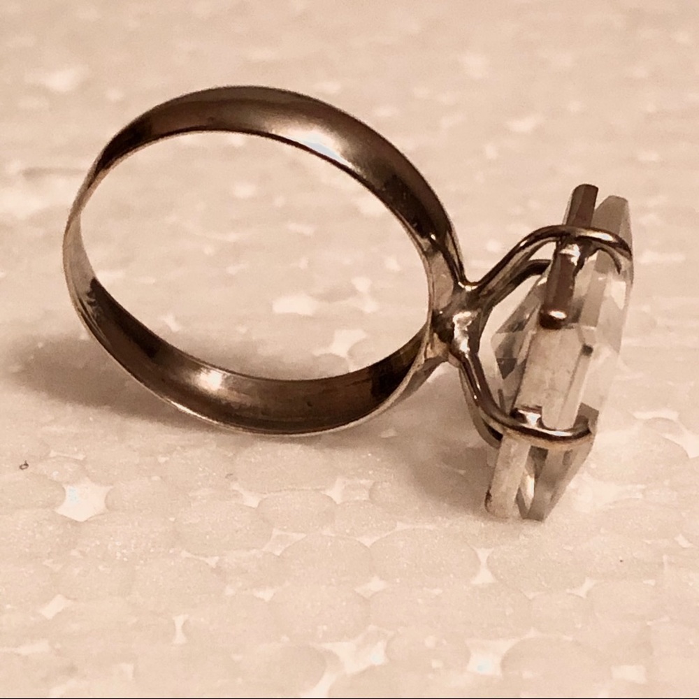 18k solid white gold with sapphire ring size 7 - Picture 5 of 16